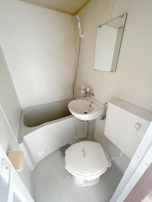 バス／シャワールーム等 メイプルハウス