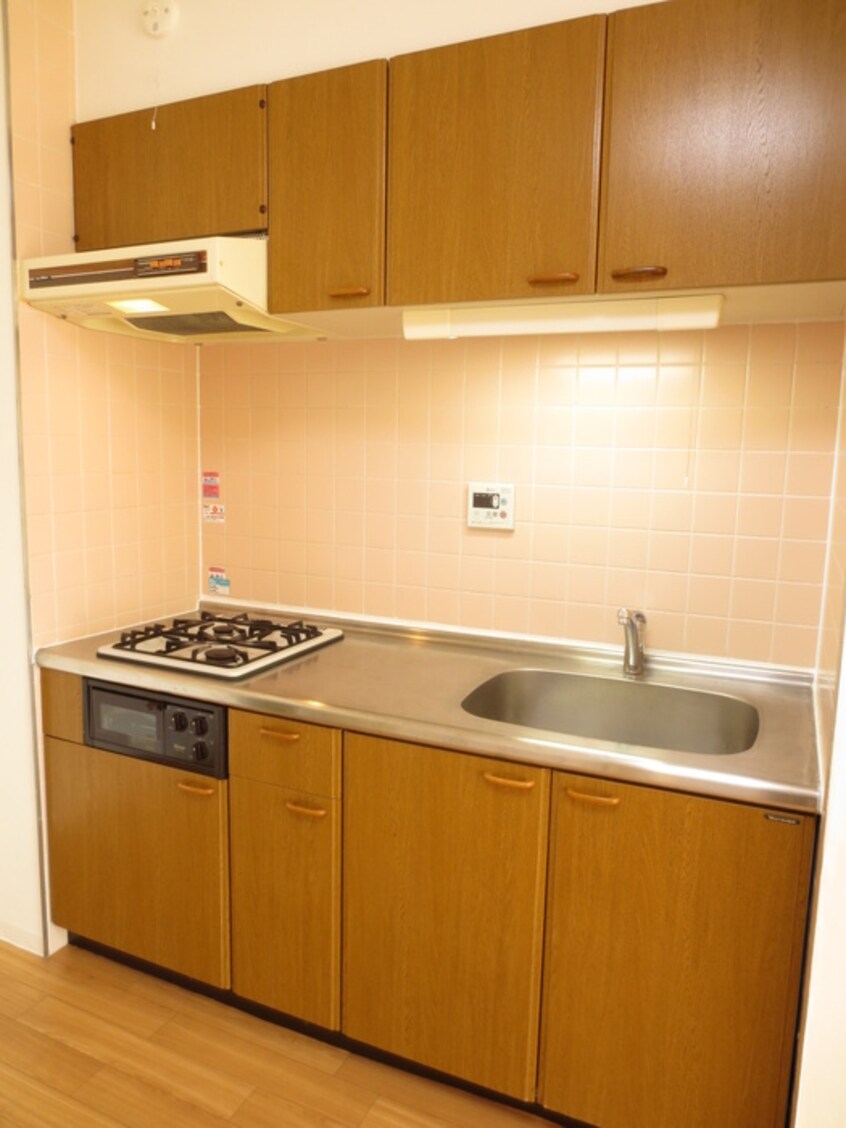 キッチン ア－ク亀戸３丁目
