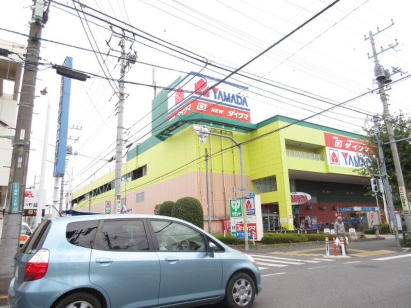 ヤマダ電機旭町店(電気量販店/ホームセンター)まで393m Bear　Wood　House