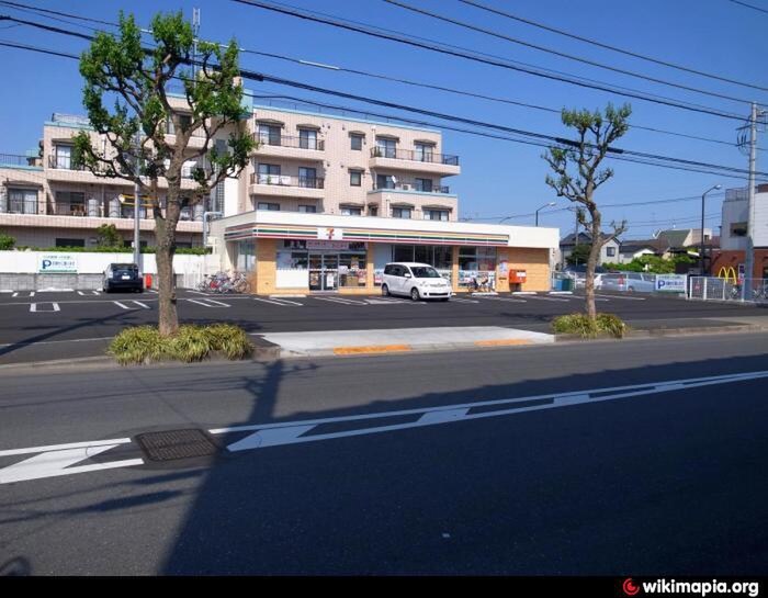 セブンイレブン町田中町2丁目店(コンビニ)まで159m Bear　Wood　House