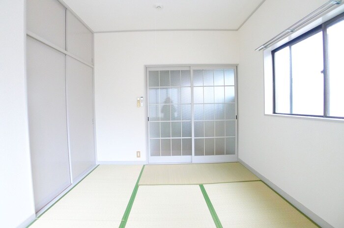 居室 ホワイトコスモス
