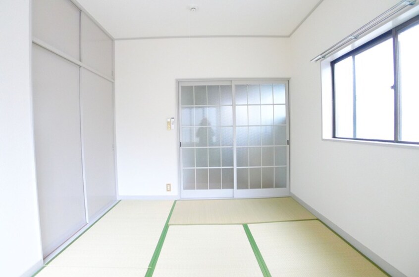 居室 ホワイトコスモス