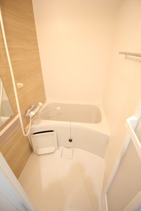 バス／シャワールーム等 モントレ－ヴィラ