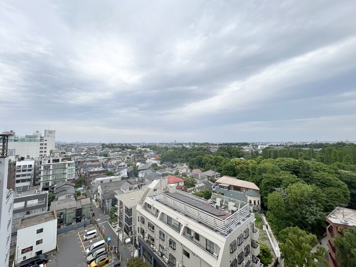 室内からの展望 吉祥寺御殿山ﾃﾞｭ-ﾌﾟﾚｯｸｽﾘｽﾞ