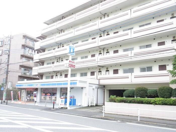 ローソン横浜いぶき野店(コンビニ)まで447m ヴィーブル