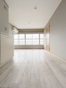 居室 寿々川ビル