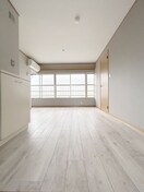 居室 寿々川ビル