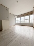 居室 寿々川ビル