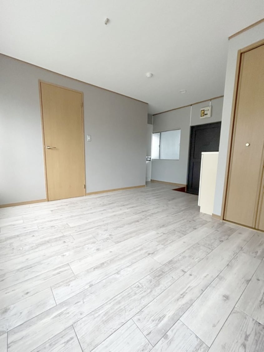 居室 寿々川ビル