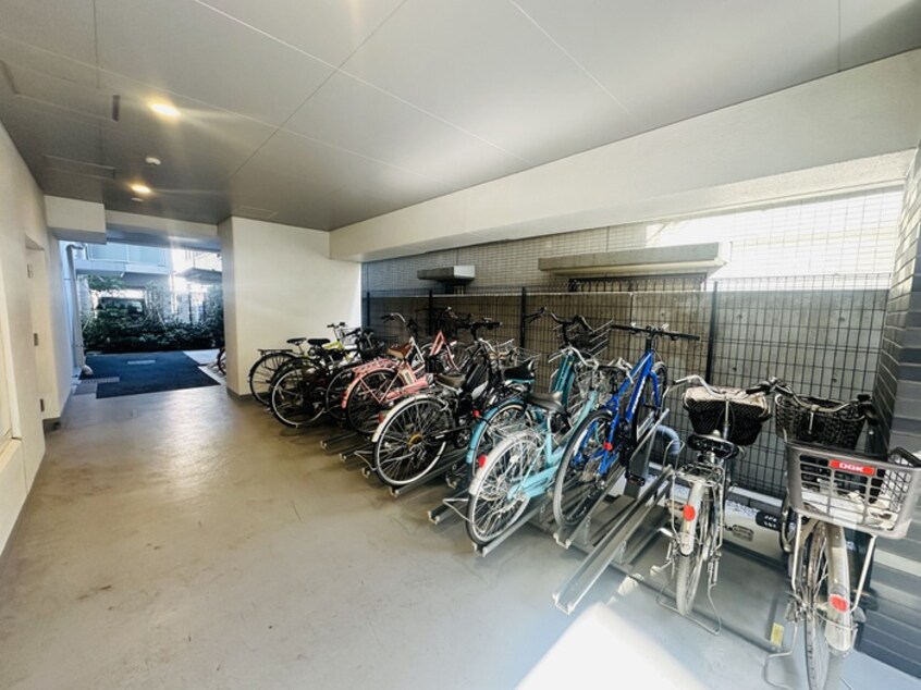 駐輪場 クレストコート押上NORTH