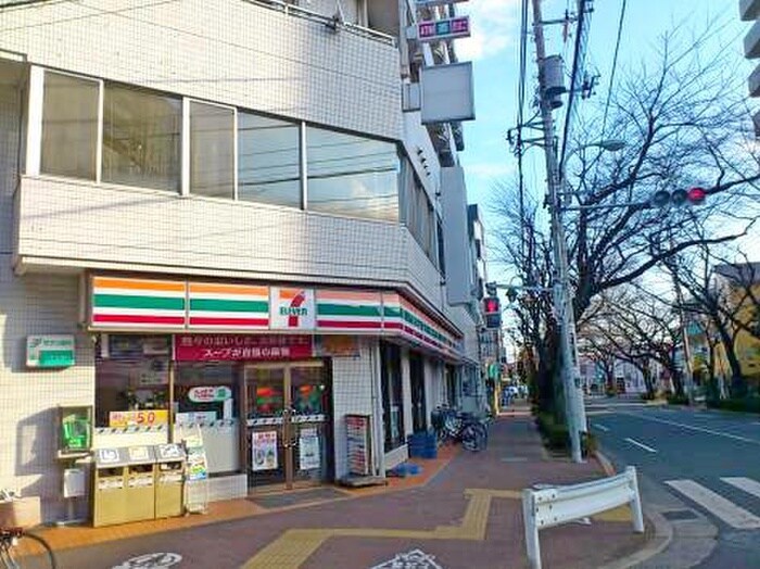 セブンイレブン東村山栄町店(コンビニ)まで200m フロ－ラルマンション