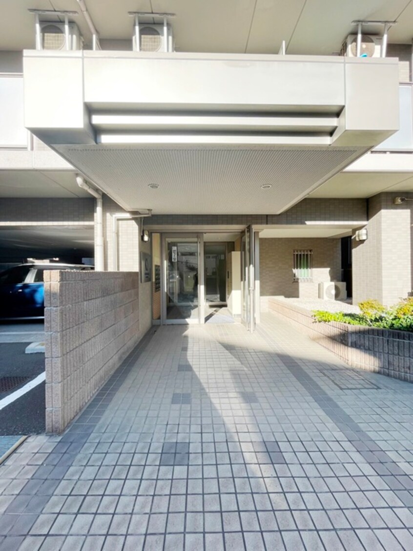 エントランス部分 カスタリア野毛山