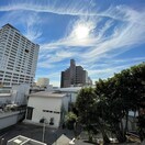 室内からの展望 カスタリア野毛山