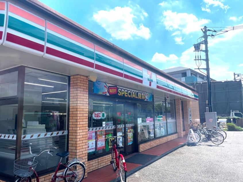 セブンイレブン(コンビニ)まで351m パレスホリケ１