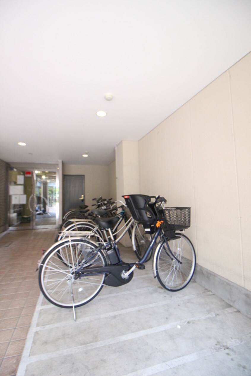 駐輪場 インベスト川崎