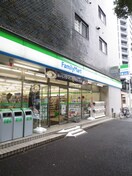 ファミリーマート　勝どき三丁目店(コンビニ)まで217m ｳﾞｪﾙﾄｳｫ-ﾀ-ﾌﾛﾝﾄ(702)