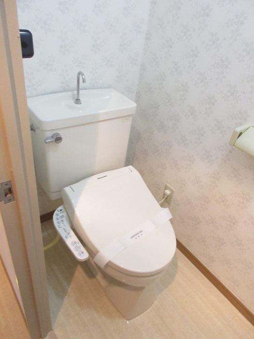 トイレ コモド・デ・ピソス