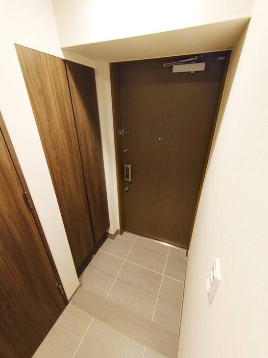 玄関 バウス藤沢（３０４）