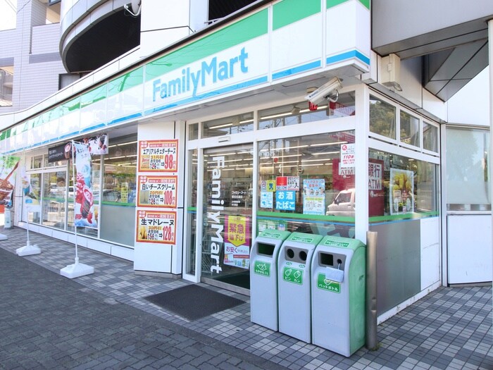 ファミリーマート　細谷古淵店(スーパー)まで61m ラティール