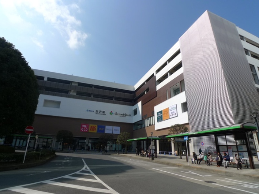 グランエミオ(ショッピングセンター/アウトレットモール)まで362m La　Primavera