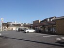 セブンイレブン(コンビニ)まで300m ＶＯｙａｇｅ．Ｎ.Ｃ
