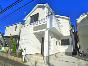秋津町５丁目戸建