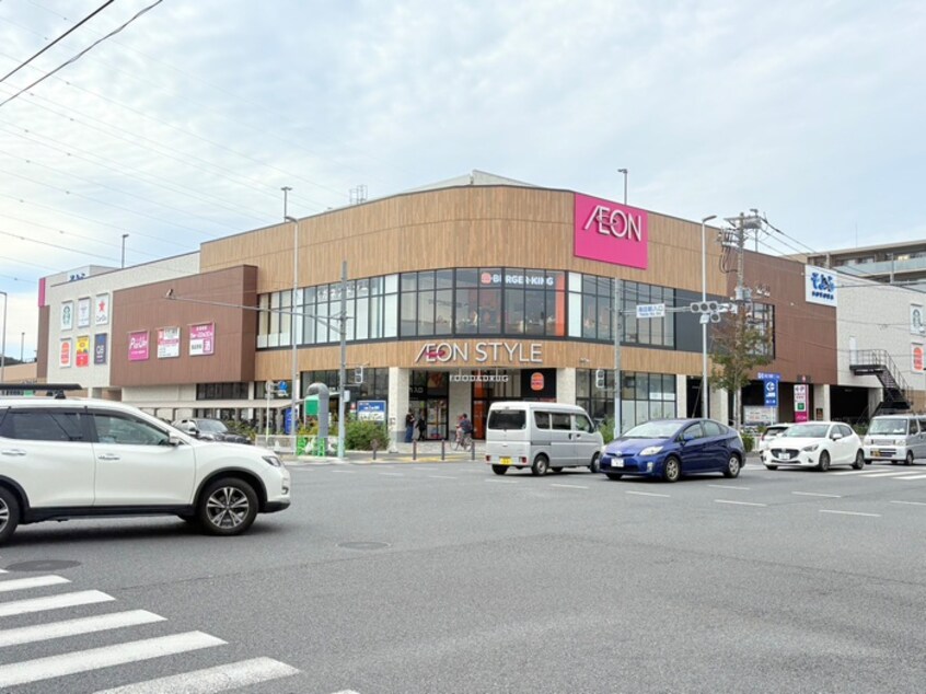 イオン(スーパー)まで350m ドルチェ高田