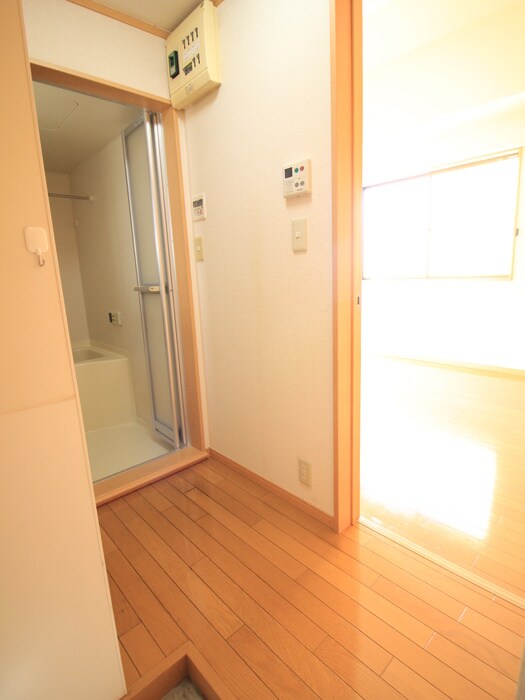 廊下 APARTMENT OKAZAWA