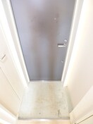 玄関 カ－サアブエロ