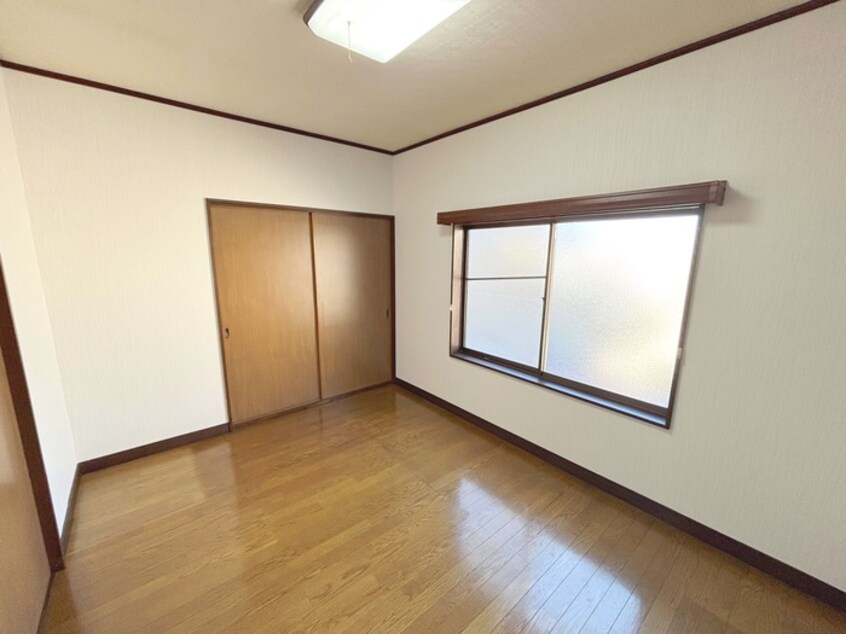 居室 朝日６丁目戸建