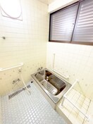 バス／シャワールーム等 朝日６丁目戸建