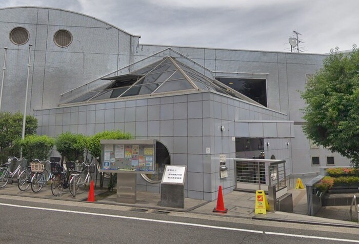 南大泉図書館(図書館)まで753m ぴぇーすM