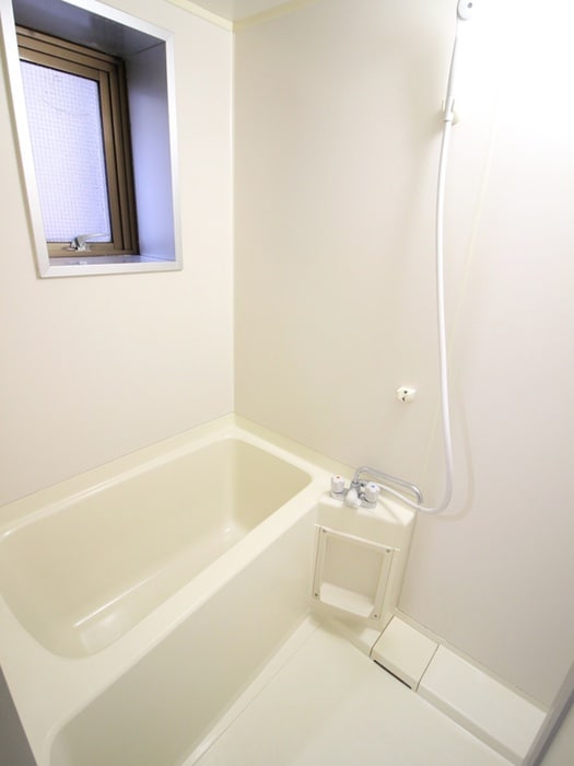 バス／シャワールーム等 亀谷マンション