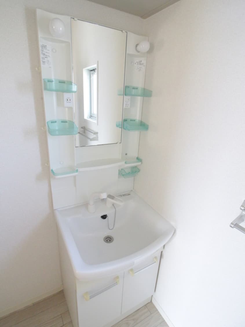 洗面 ホワイトコ－トこざか