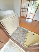 玄関 ジェイハイム金井
