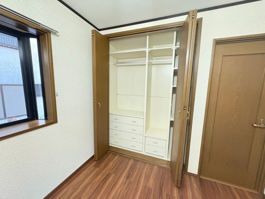 収納 ガ－デンホ－ムズ小机