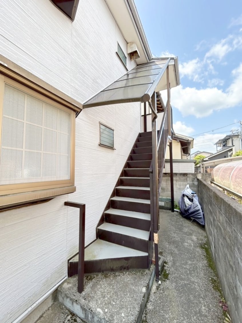 エントランス部分 プチメゾン北條