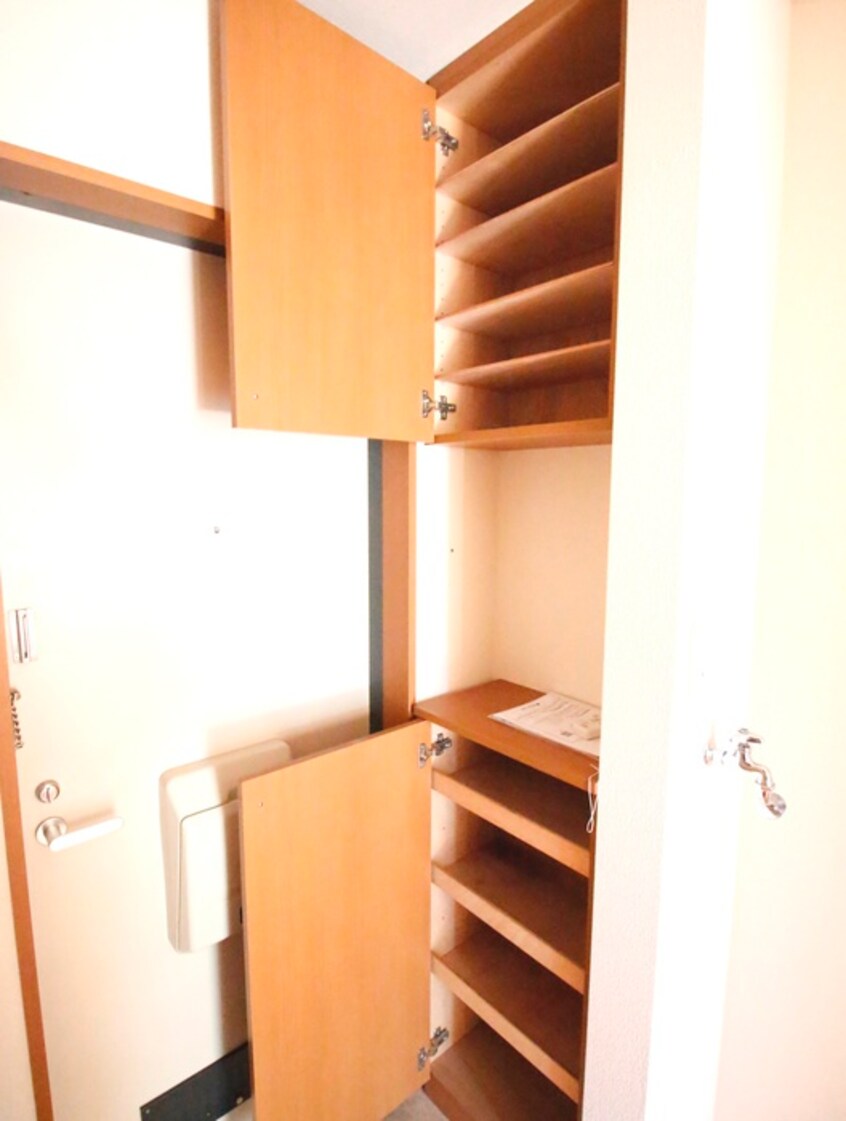 靴箱 メゾンハ－ベストⅡ