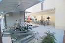 駐輪場 オーキッド リク