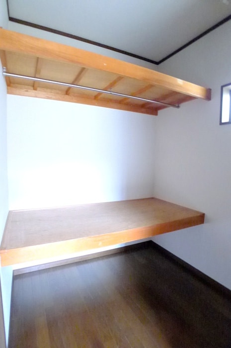 収納 二ツ木戸建