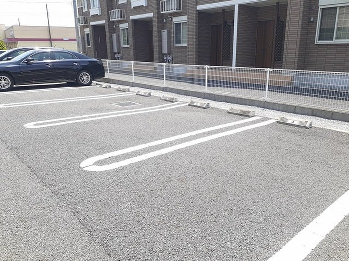 駐車場 ミルトハウスKⅠ