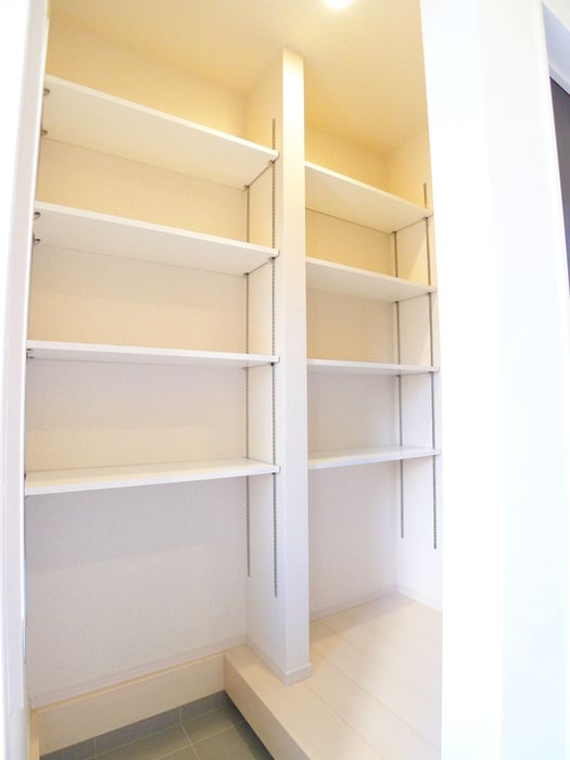 靴箱 Kolet野田柳沢