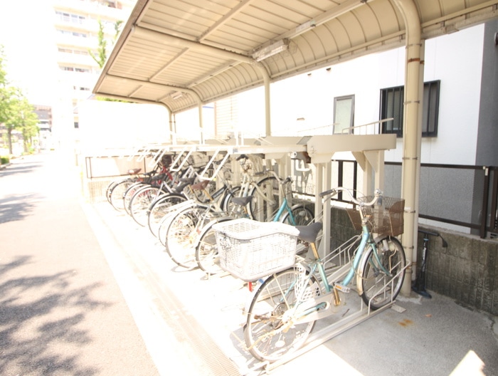 駐輪場 ホワイトヒルズサカイノ