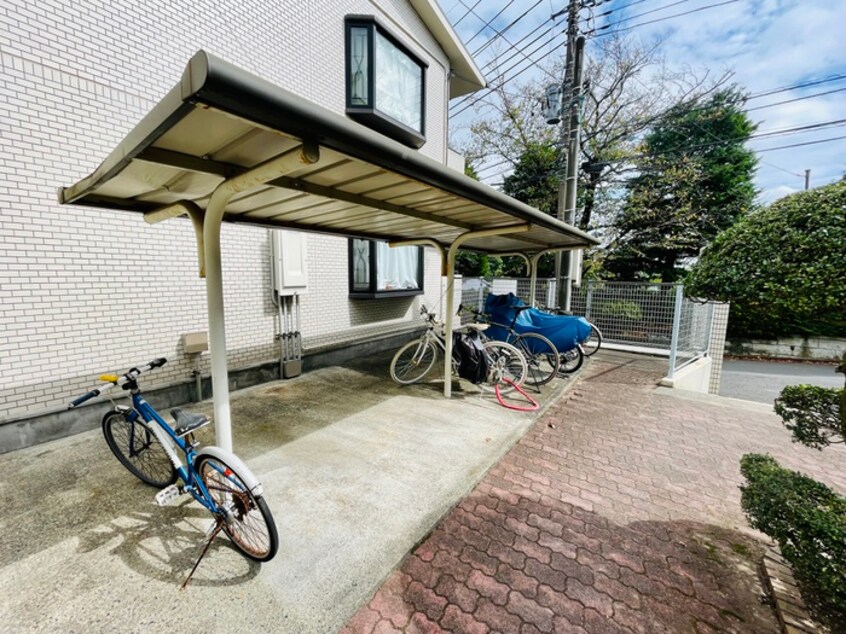 駐輪場 サンヒルマンション