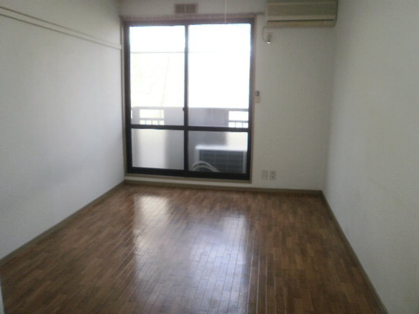 居室 メゾンウィング