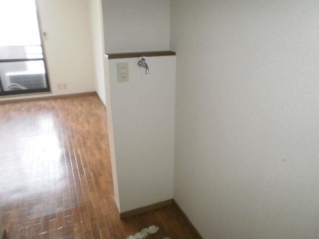 洗濯機置場 メゾンウィング