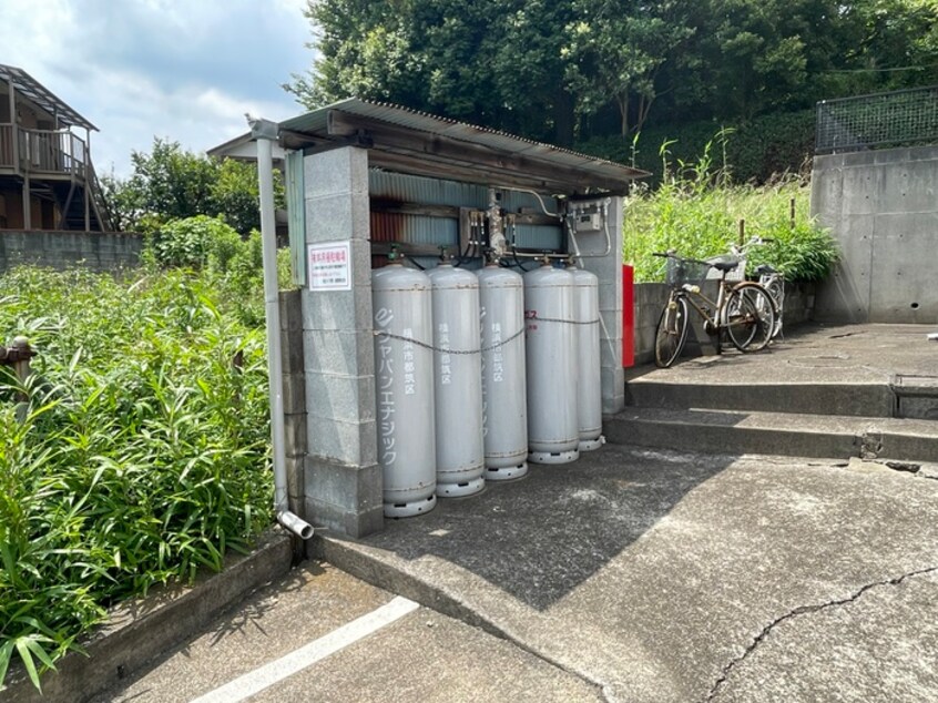 駐輪場 大富士ハイツ