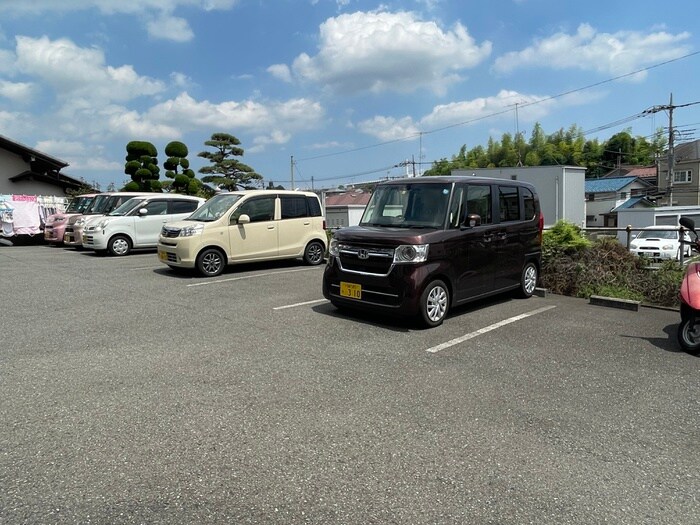 駐車場 大富士ハイツ