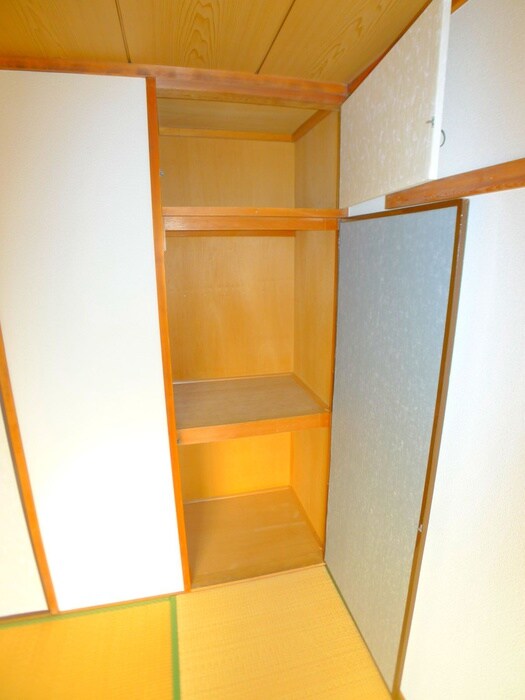 収納 第２唐松ハイツリ－