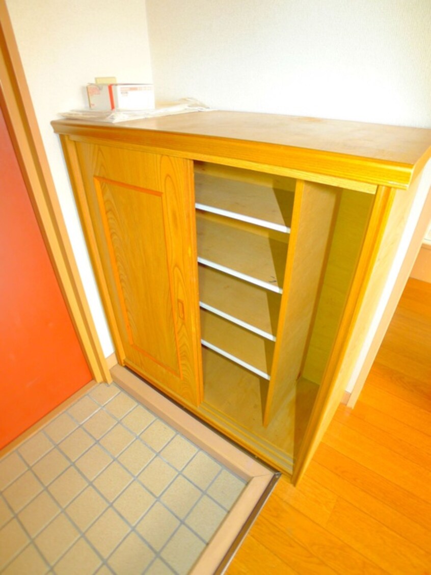 靴箱 第２唐松ハイツリ－